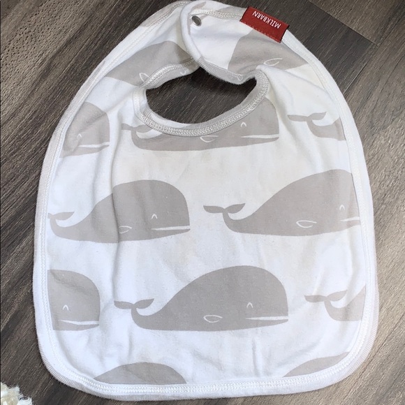 Milkbarn Elephant Bib - Picture 5 of 6